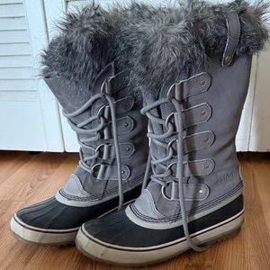 Sorel Joan of Arctic Insulated Black and Gray Fur-Trimmed Winter Boots